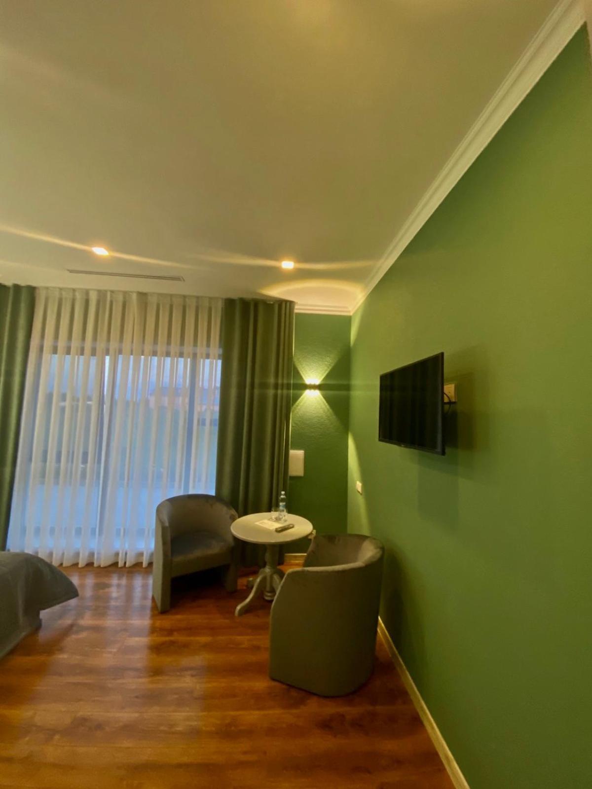 Royal Rest Apartment Bilokrynychchya Ngoại thất bức ảnh